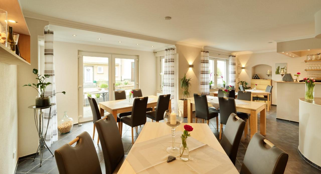 Gaestehaus Alexanderhof Leiwen Zewnętrze zdjęcie